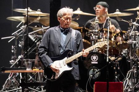 80歳のクラプトンが武道館で変わらぬギター 海外アーティスト最多の