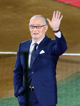 長嶋茂雄さん死去、89歳 元巨人、ミスタープロ野球｜秋田魁