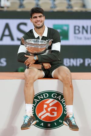 アルカラス、逆転勝ちで2連覇 全仏テニス最終日｜秋田魁新報電子版