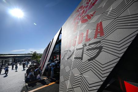 万博無許可工事で営業停止 アンゴラ館巡り業者処分｜秋田魁新報電子版