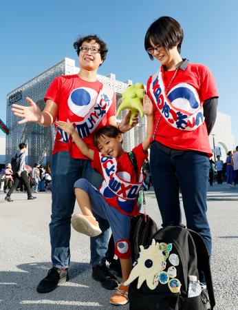 ミャクミャク コスプレ衣装 忘年会　余興　お値下げ対応します コスプレ 新しい学校 余興 結婚式 新年会 忘年会 文化祭 ダンス 2025年