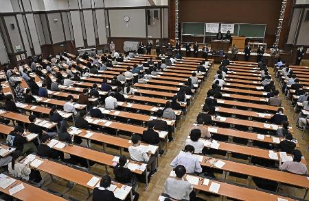 共通テスト、本試験の全日程終了 不正で7人失格、スマホ使用3人