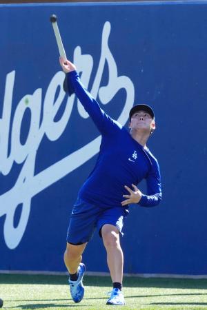 山本由伸が2年連続の開幕投手 ドジャース、27日Dバックス戦｜秋田