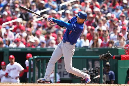 大谷3ラン、今季初本塁打 岡本無安打、村上は1安打｜秋田魁新報電子版