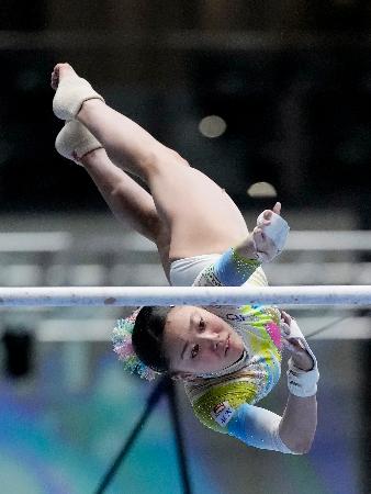 15歳西山実沙が初優勝 全日本体操の女子、岸里奈2位｜秋田魁新報電子版