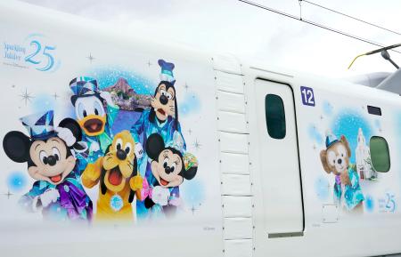 JR東海、ディズニー新幹線公開 19日から運行、3月中旬まで｜秋田