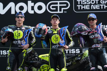 モトGPで小椋が初優勝 日本勢22年ぶり制覇｜秋田魁新報電子版