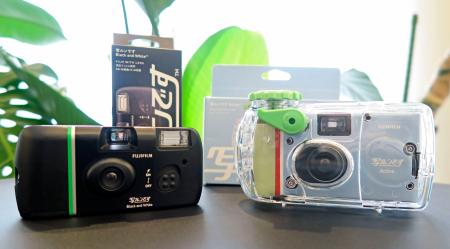 写ルンです」20年ぶり新商品 富士フイルム、若年層に人気再燃｜秋田