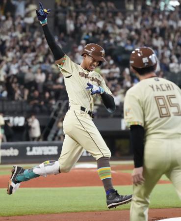 日本ハム初回先頭から4連続HR プロ野球新記録｜秋田魁新報電子版