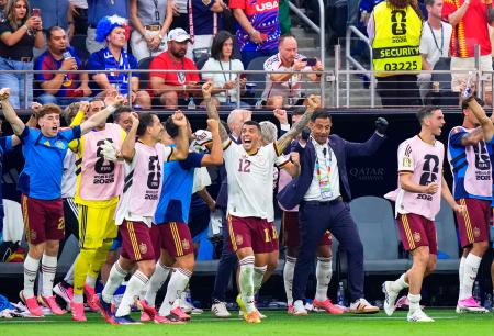 スペインが2度目の決勝へ W杯、フランスに2―0快勝｜秋田魁新報電子版